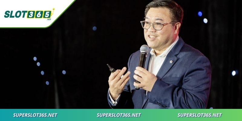 CEO định hướng phát triển bằng minh bạch và công nghệ